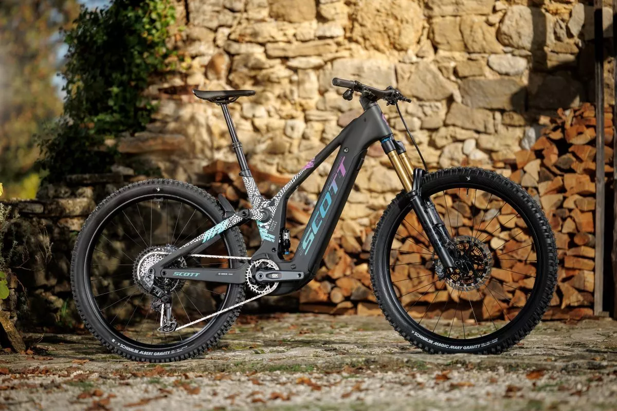 La Scott Patron eRIDE se actualiza con el nuevo Bosch CX, batería extraíble de 800 Wh... y frenos ABS en montajes 'top'