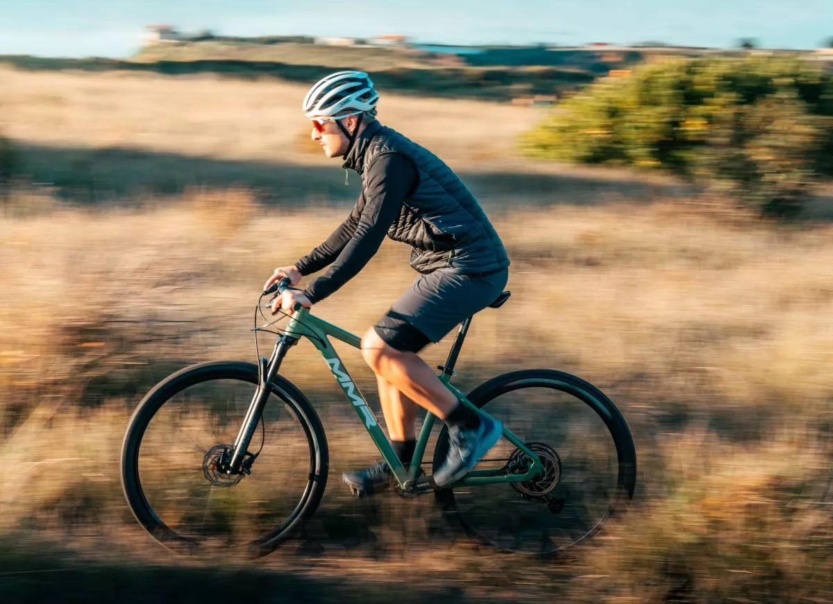 MMR Woki 2025: nuevos montajes y colores para la MTB más asequible de la marca