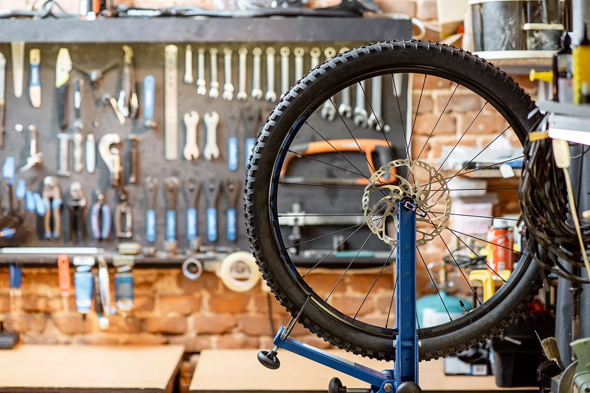 Herramientas imprescindibles que todo biker que debe tener en su taller