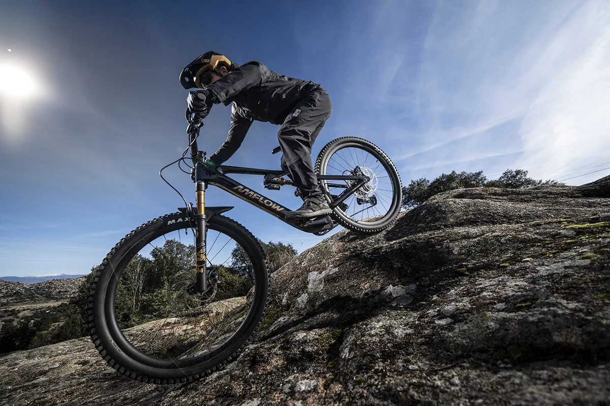 Probamos el DJI Avinox en la Amflow PL Carbon Pro ¡Hasta 120 Nm y menos de 20 kg!