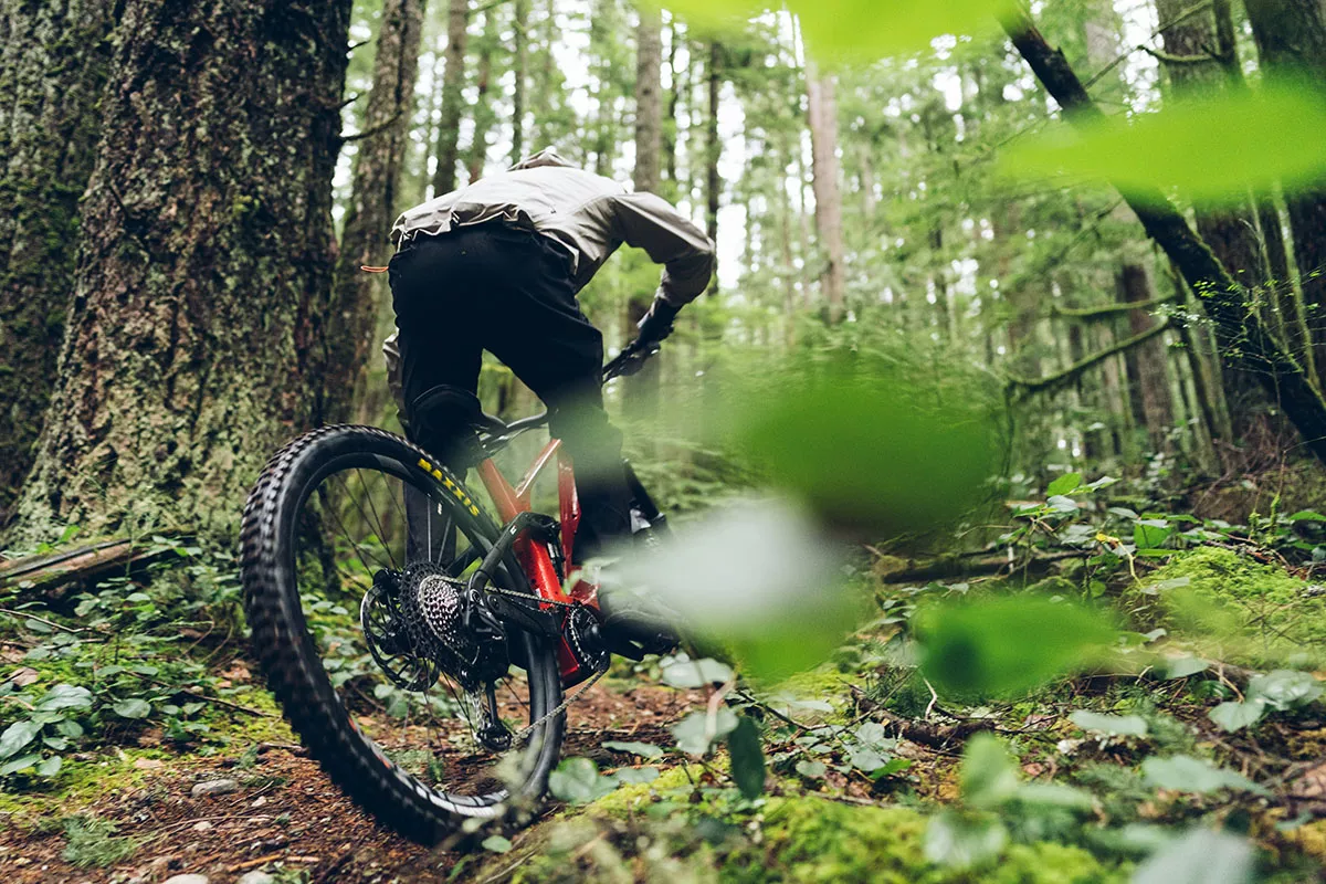 SRAM presenta las nuevas transmisiones Eagle 90 y 70 mecánicas con anclaje Full Mount