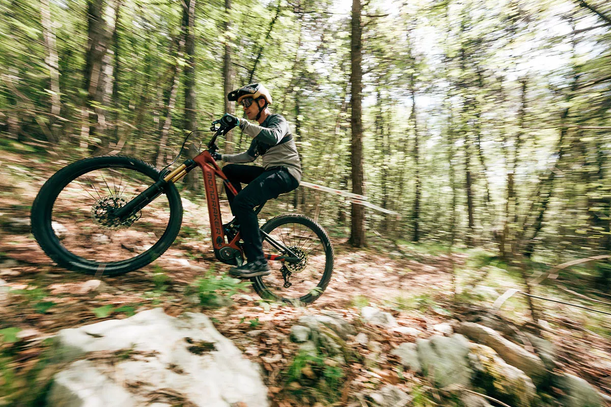 Primeras Pedaladas: Bosch CX actualizado con 750 W y 100 Nm y nuevo motor CX-R