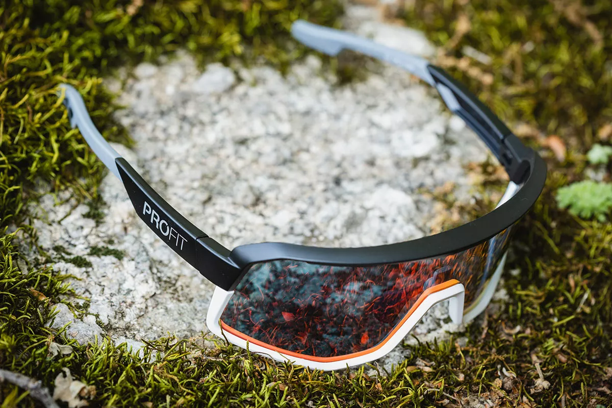 Probamos las gafas Spiuk Profit V3: pantalla generosa y máxima personalización