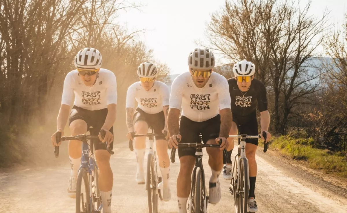 Fast Not Fun: el primer mono específico para gravel de Sportful
