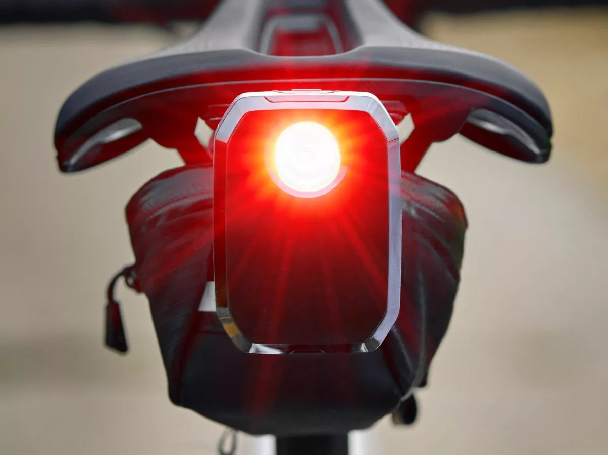 Aumenta tu visibilidad y seguridad en carretera de la mano de Trek