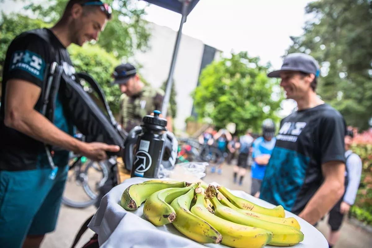 15 Consejos de hidratación y nutrición durante una salida MTB