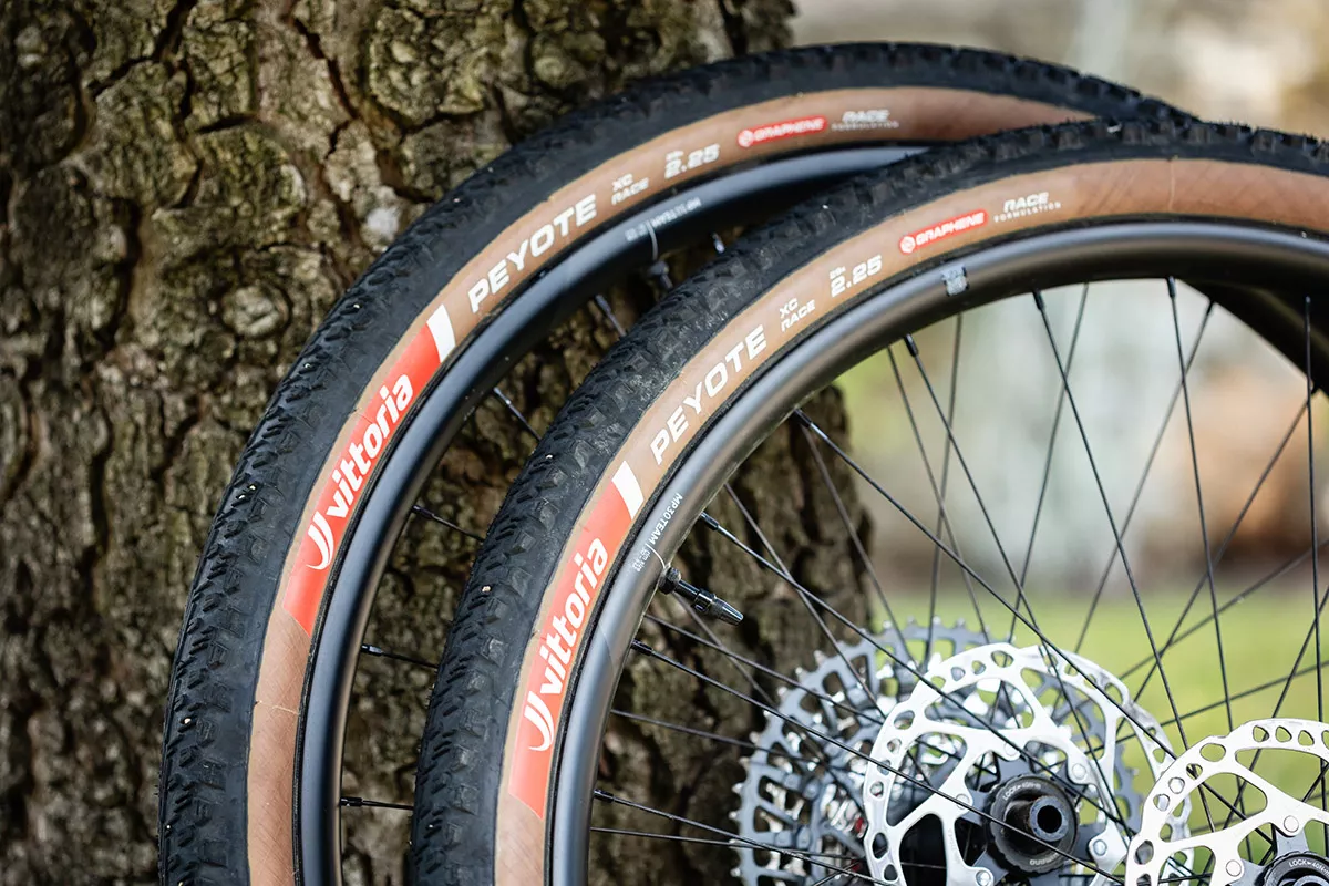 ¡Sólo para carreras! Probamos las Vittoria Peyote XC Race