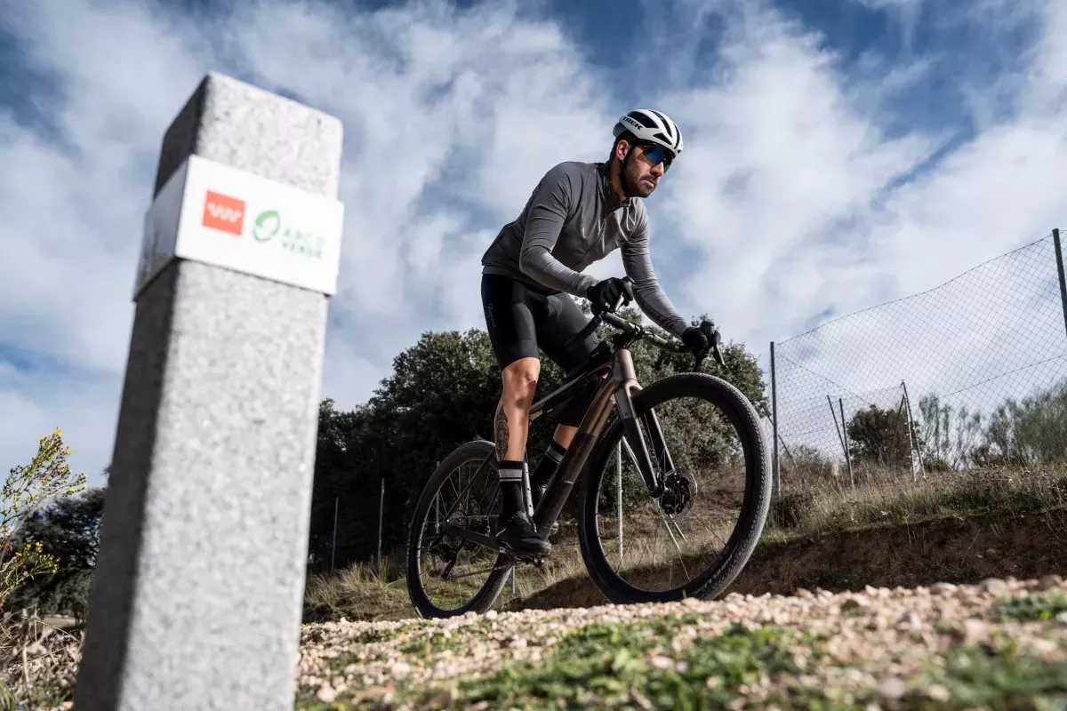 ¿Puede una bici de gravel servir para (casi) todo?