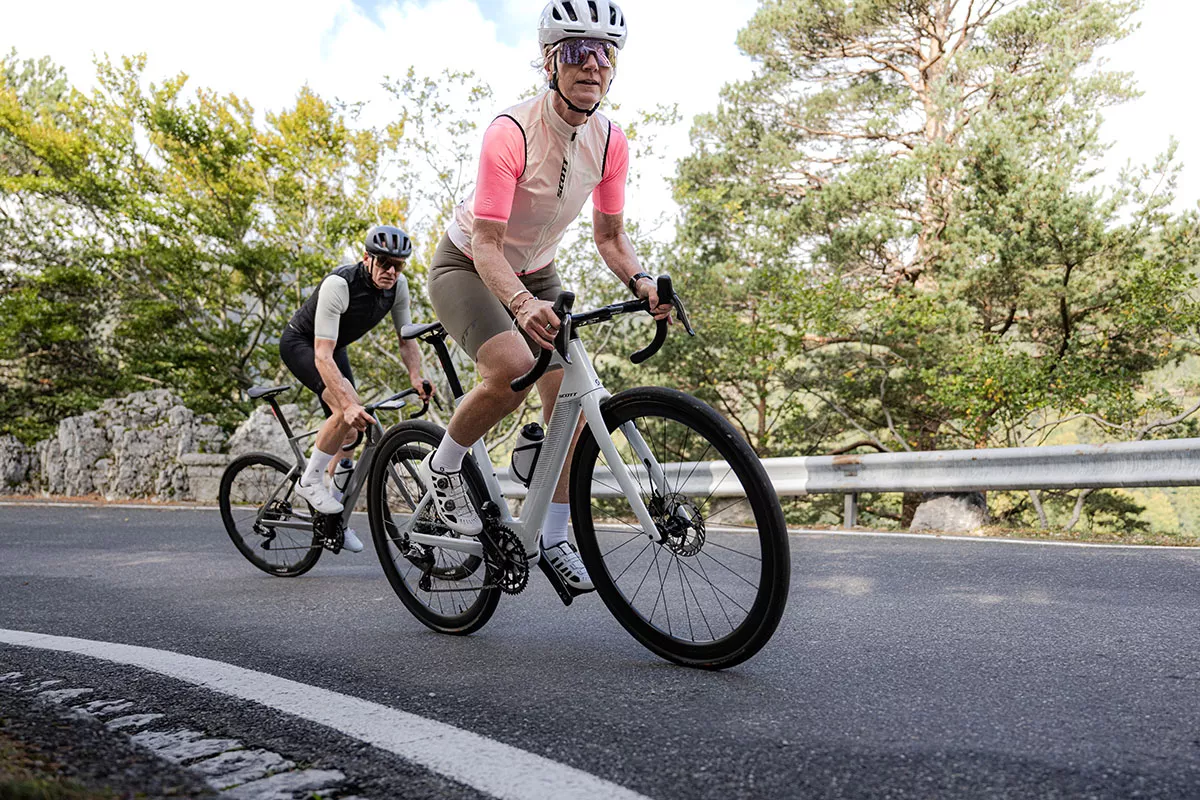 La e-bike de carretera más integrada y natural: llega la nueva SCOTT Fastlane