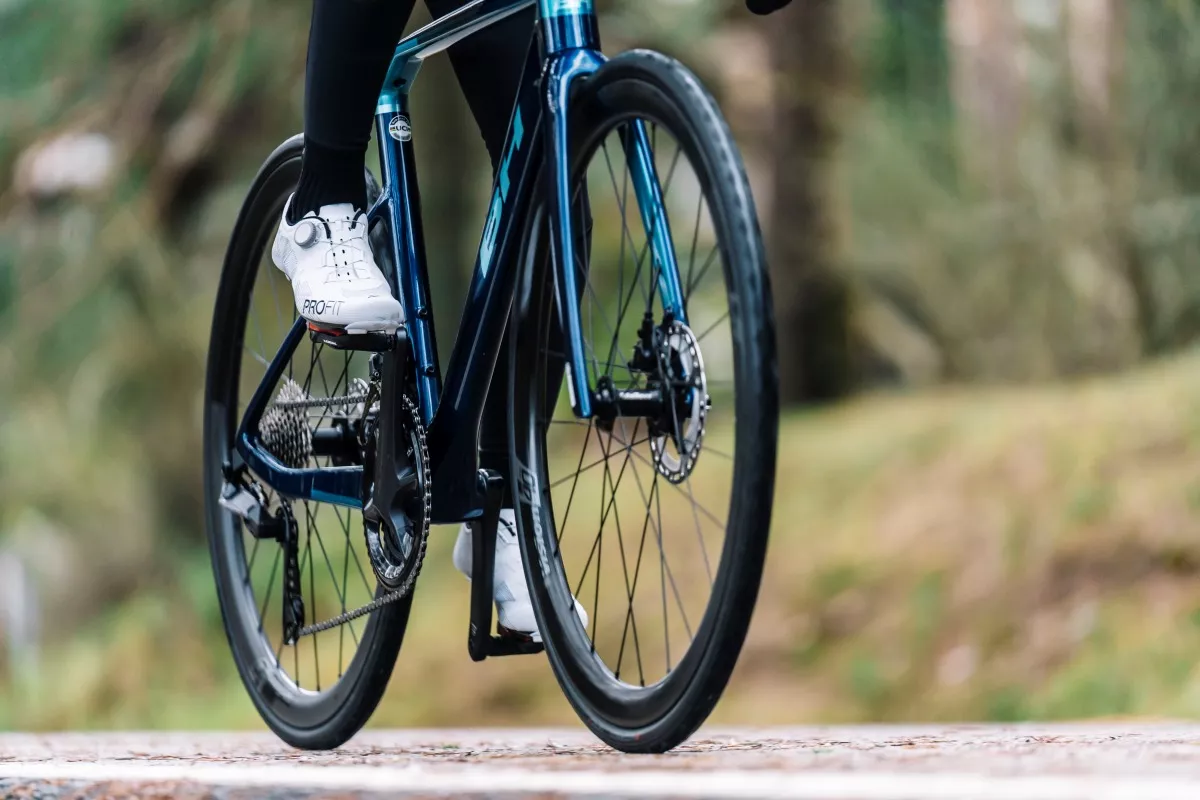Cómo evitar el frío en los pies cuando pedaleamos en invierno