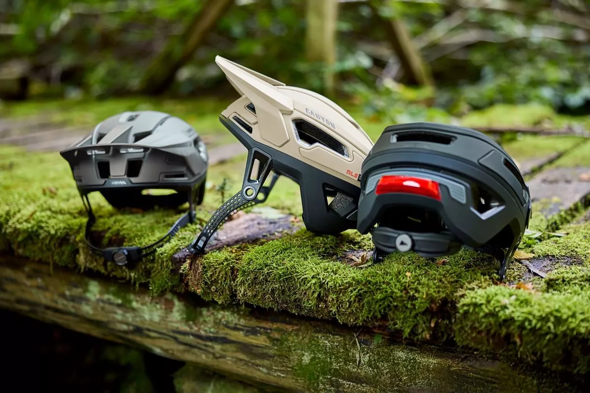 Canyon Deflectr, el primer casco ‘trail’ de la marca nace con 5 estrellas de calificación