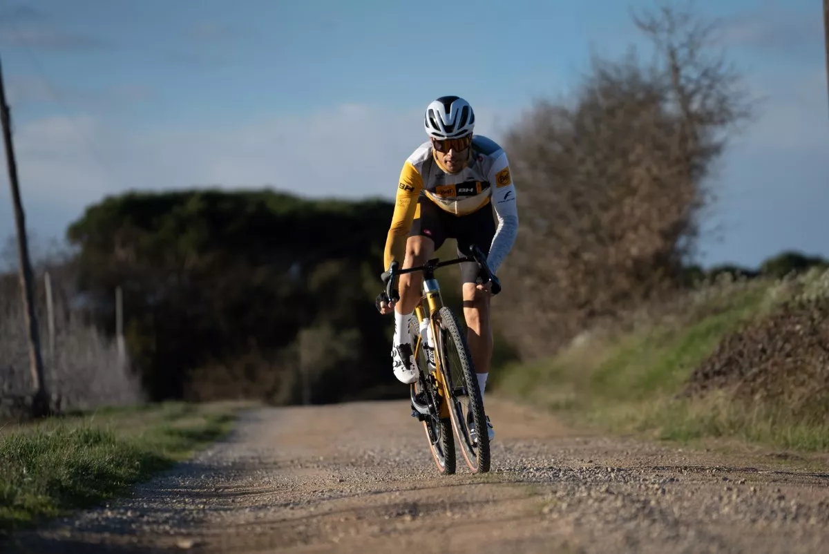El equipo Buff-BH Team debuta en gravel con la BH GravelX R en la Santa Vall by The Traka