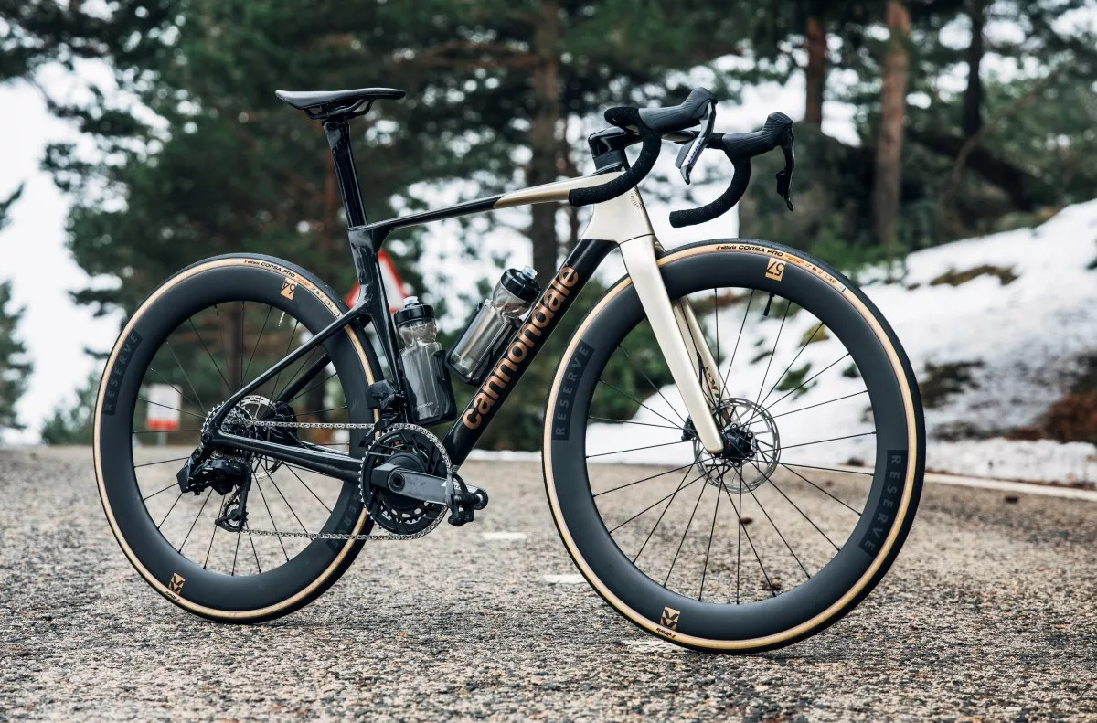 Primeras Pedaladas: Cannondale SuperSix EVO 1 Gen 5, más ligera, aerodinámica... ¿Y rápida?