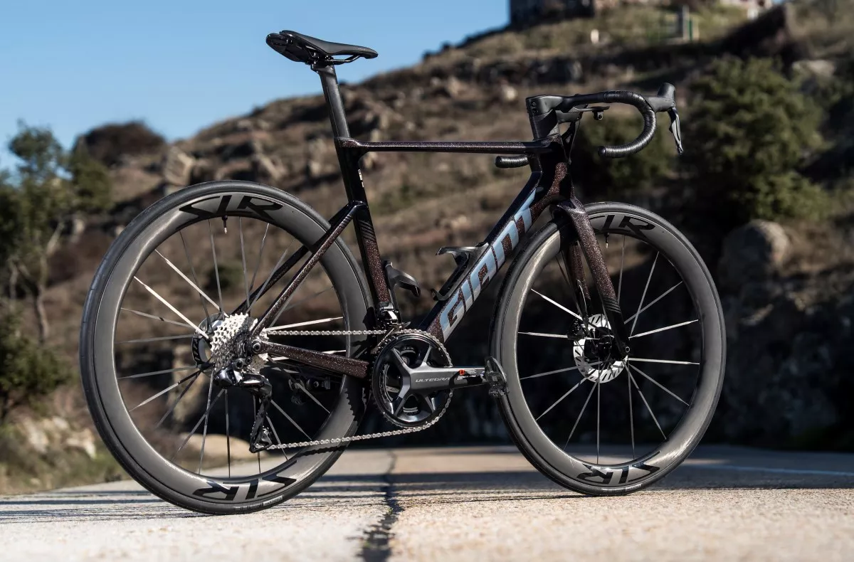 Primeras Pedaladas: Giant Propel Advanced Pro 0 Di2, una aero para todo... ¿Y para todos?
