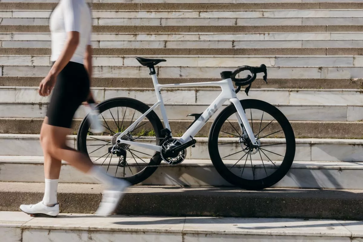 Nueva Liv EnviLiv: menor peso, mayor eficiencia... y cockpit integrado