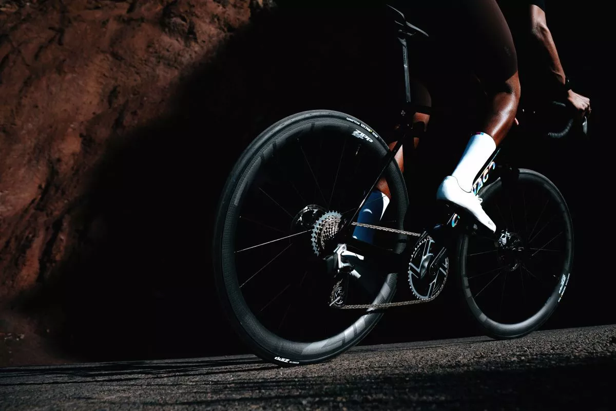 5 consejos de seguridad para utilizar hookless en carretera y no jugártela