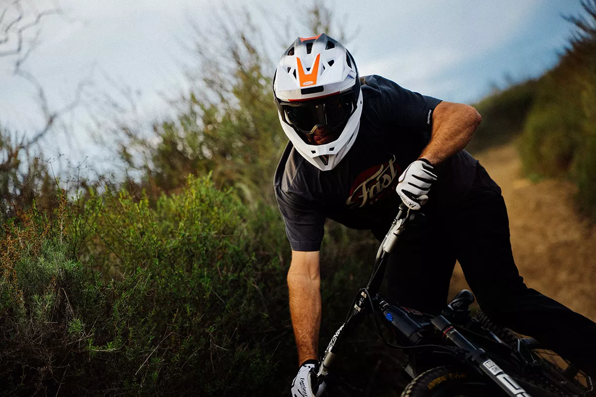Nuevos cascos Bell Air Series: más ventilación y certificación e-bike