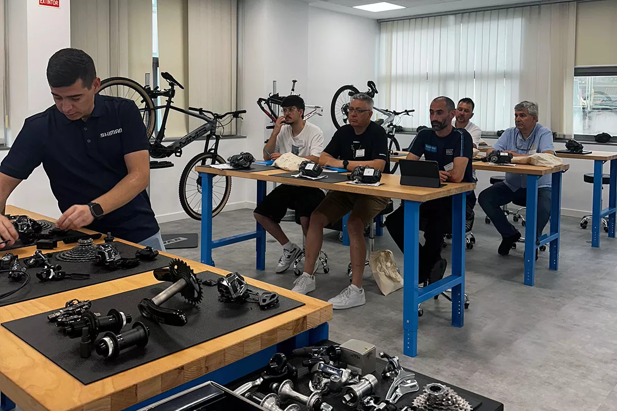 Últimas plazas disponibles para las formaciones de mecánicos de Shimano Iberia del mes de abril