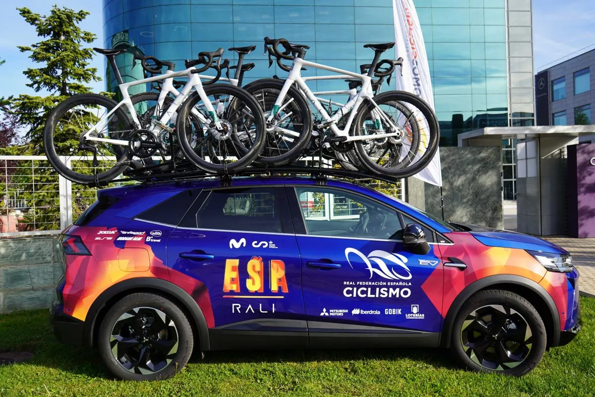 Mitsubishi, nuevo coche oficial de la Real Federación Española de Ciclismo