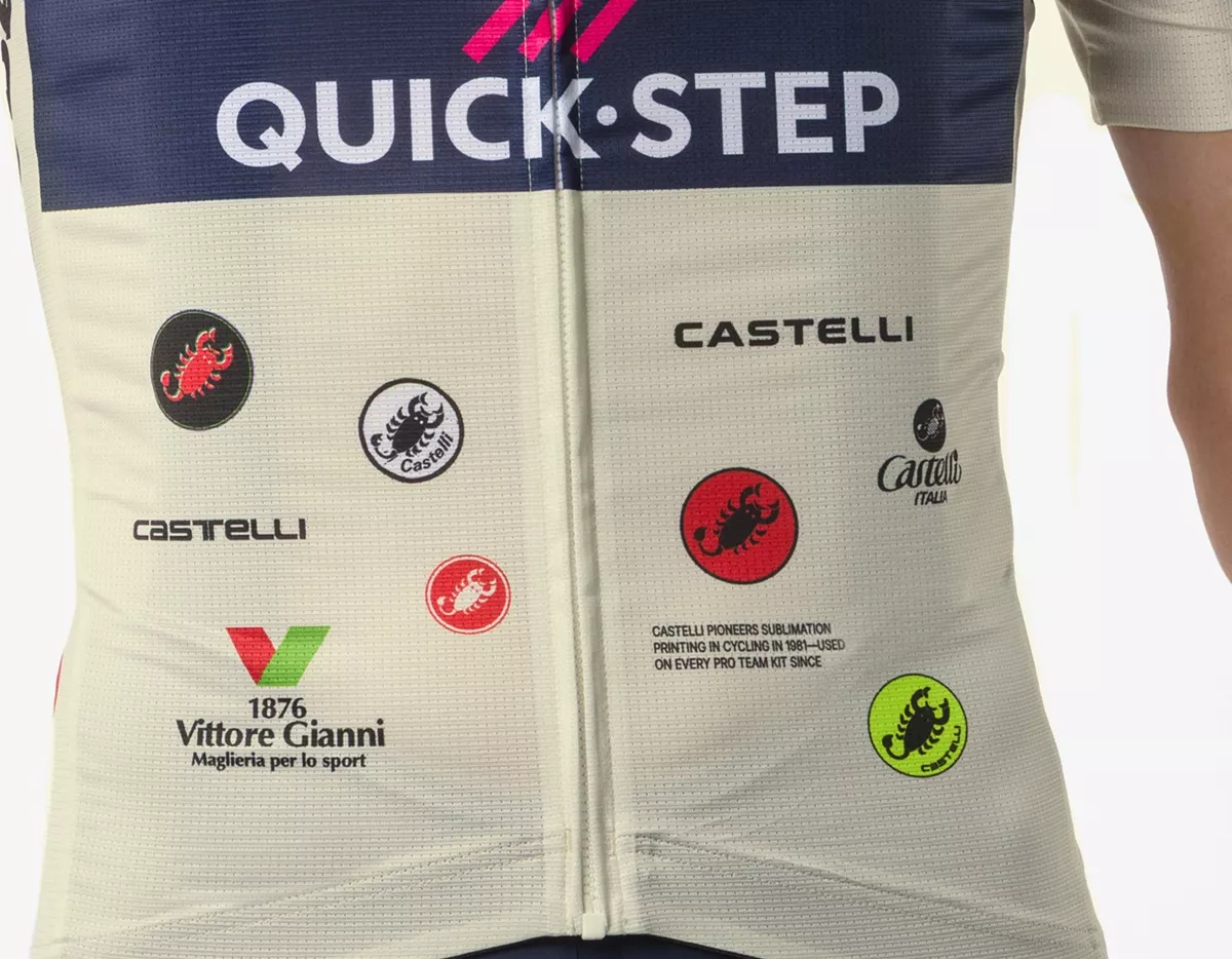 Castelli cumple 150 años y lo celebra con una equipación especial del Soudal Quick-Step para el Giro