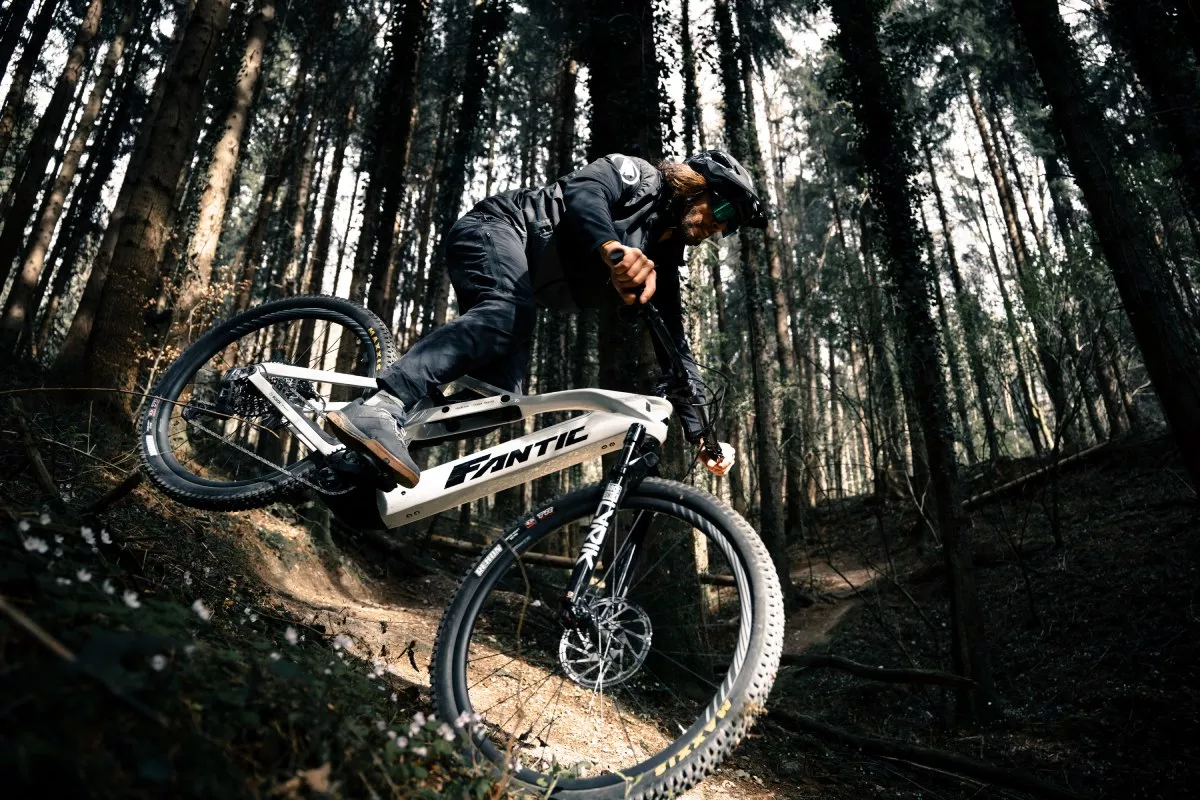 Fantic Sierra y Ridge, las dos nuevas e-mtb de la marca italiana para trail y all-mountain