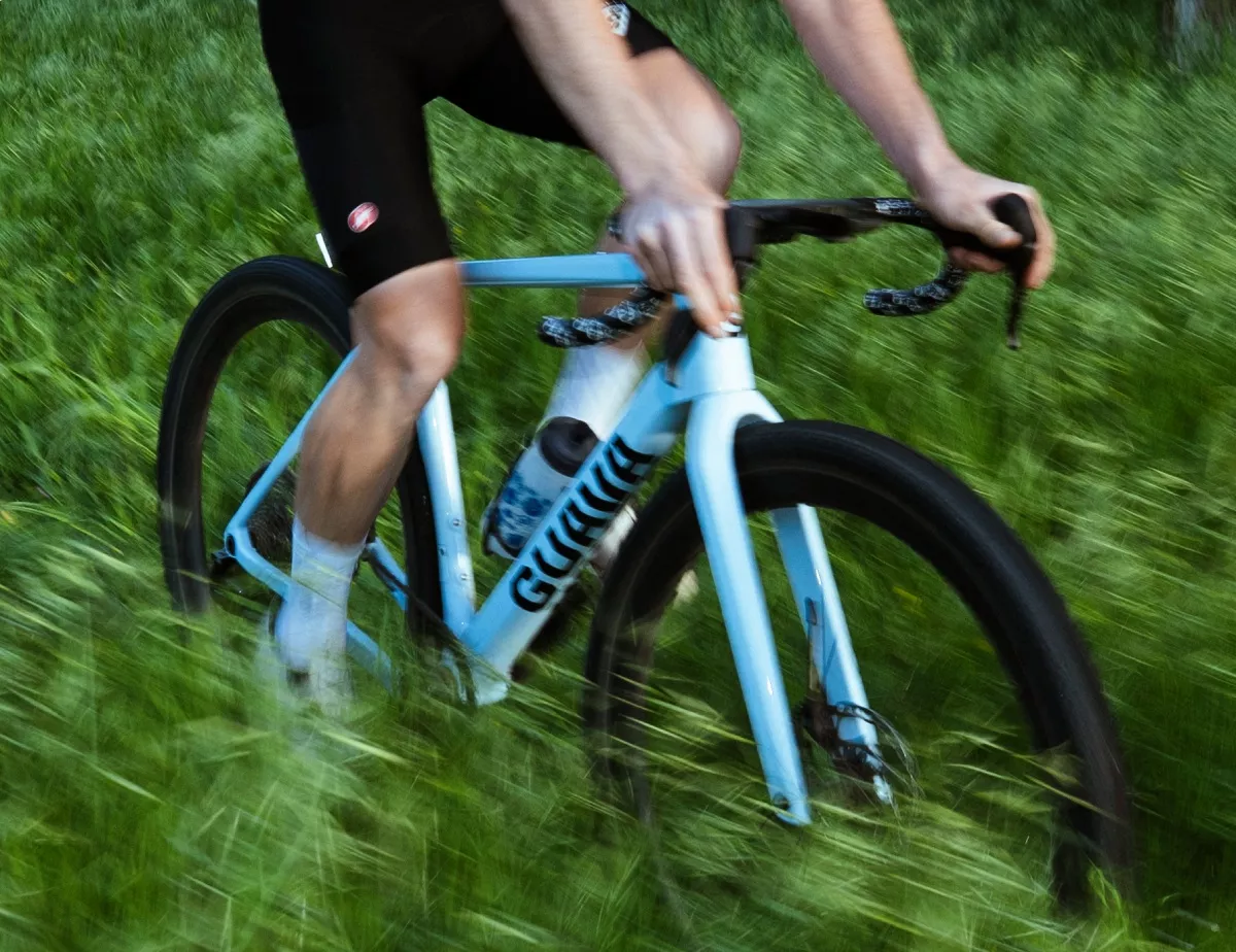 Guava ACE: llega la primera gravel race de la marca barcelonesa