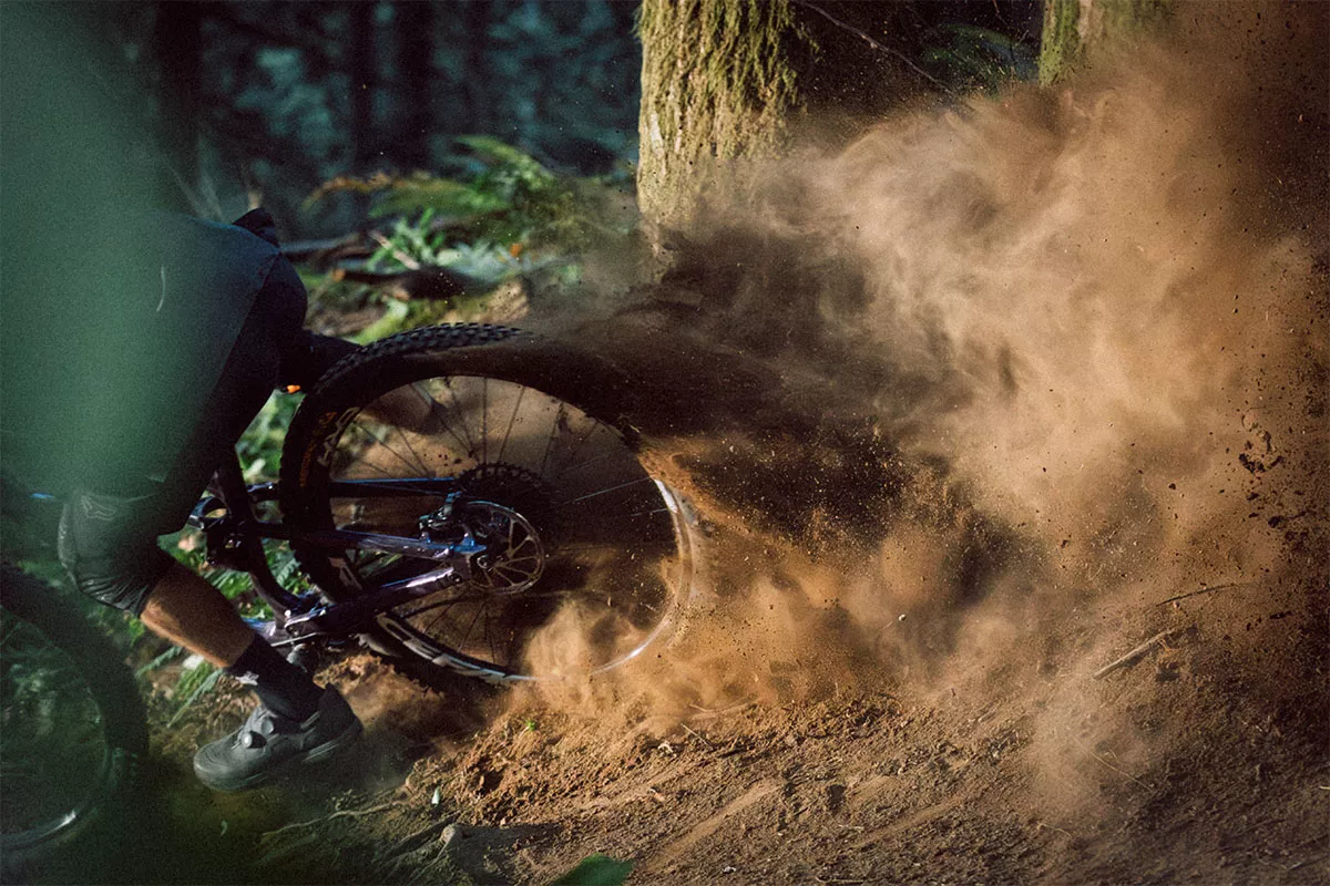 Las 5 cosas que haces mal y pueden arruinar tu salida en MTB (y eMTB)