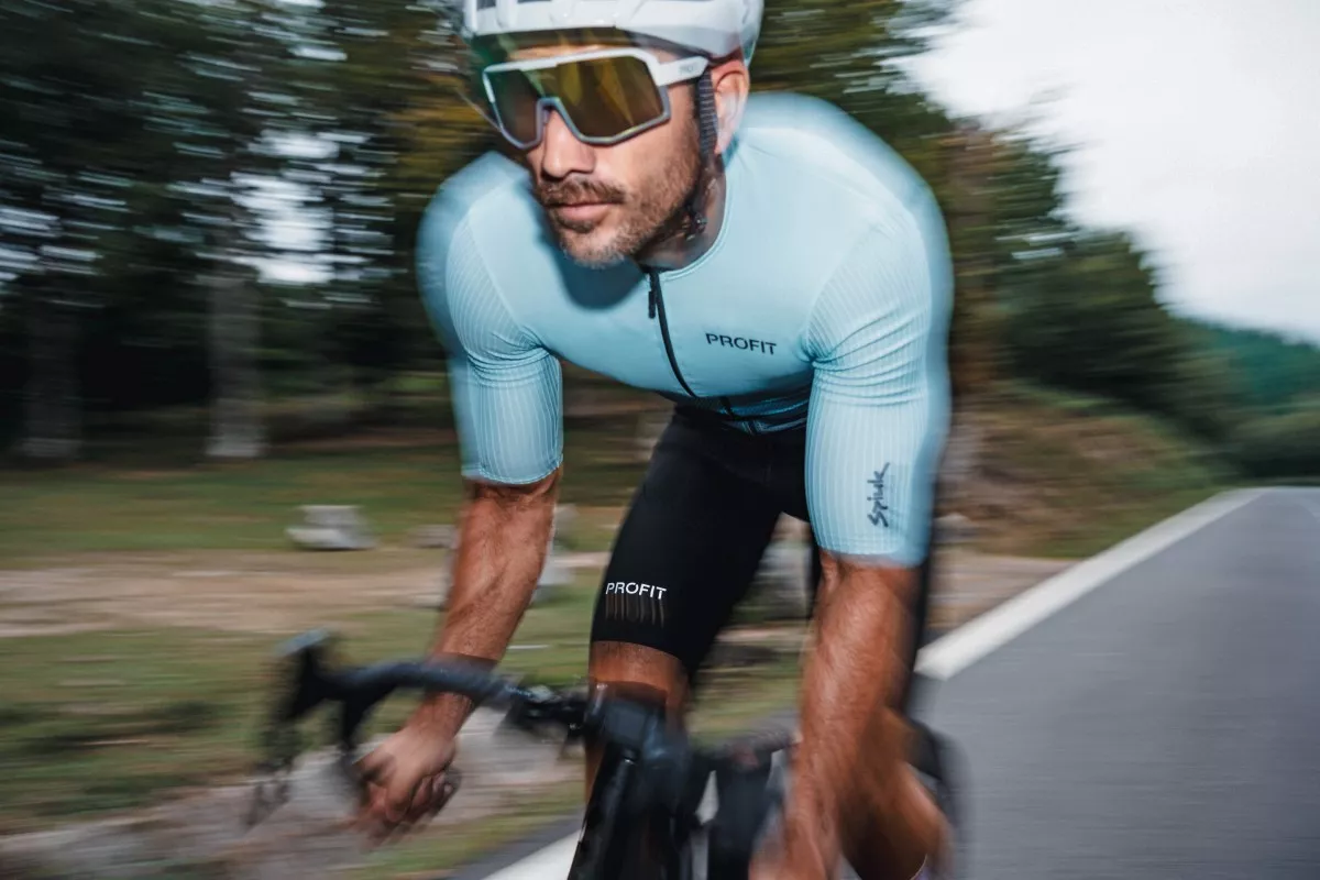 Spiuk Vitamina: el pack especial de maillot y gafas diseñado por la marca para este verano