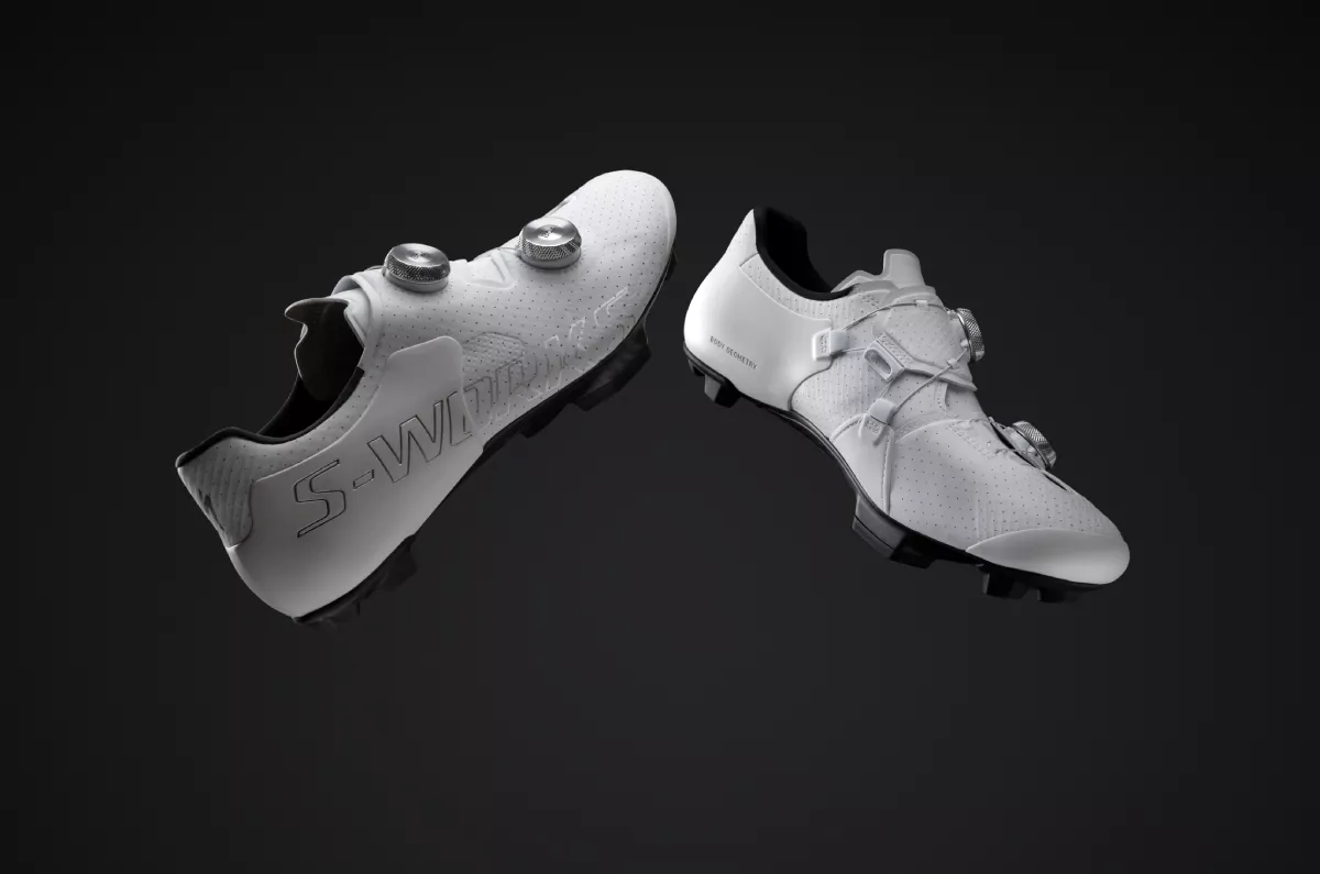 Nuevas zapatillas S-Works Recon Evo: 280 g de rendimiento para XC y gravel