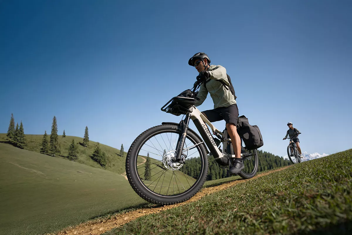 Nueva Amflow TL Carbon: una SUV con motor Avinox M2 y cambio sin pedalear