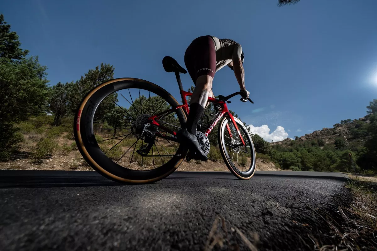 Primeras Pedaladas: nueva S-Works Tarmac SL9 ¿La mejor bicicleta de competición del momento?