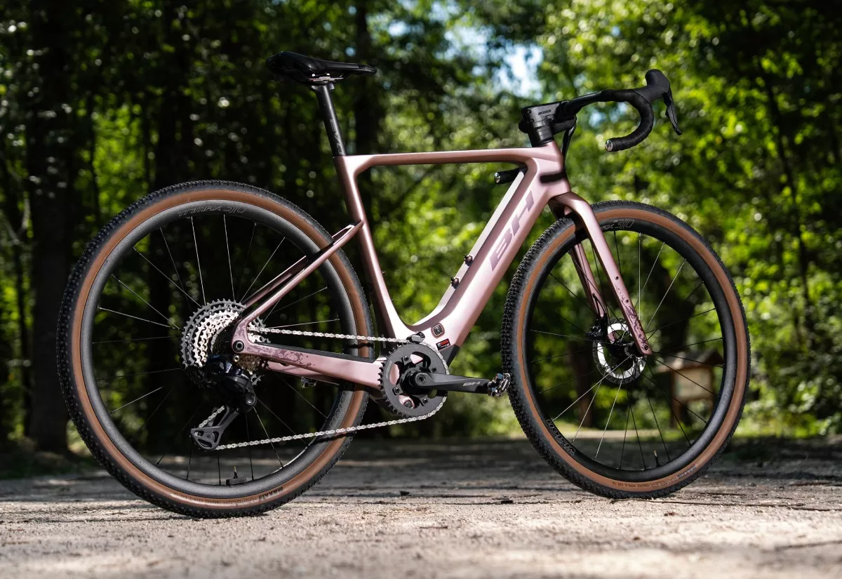 Probamos la BH iGravelX NX Carbon 2.9: eficiente y cómoda, pero con espíritu racing