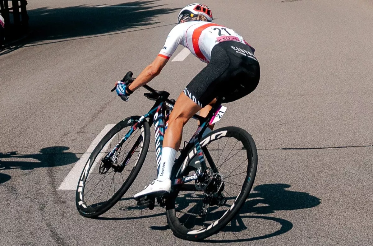 La Canyon Aeroad CFR se actualiza con el cockpit CP0053 RACE para ser aún más rápida