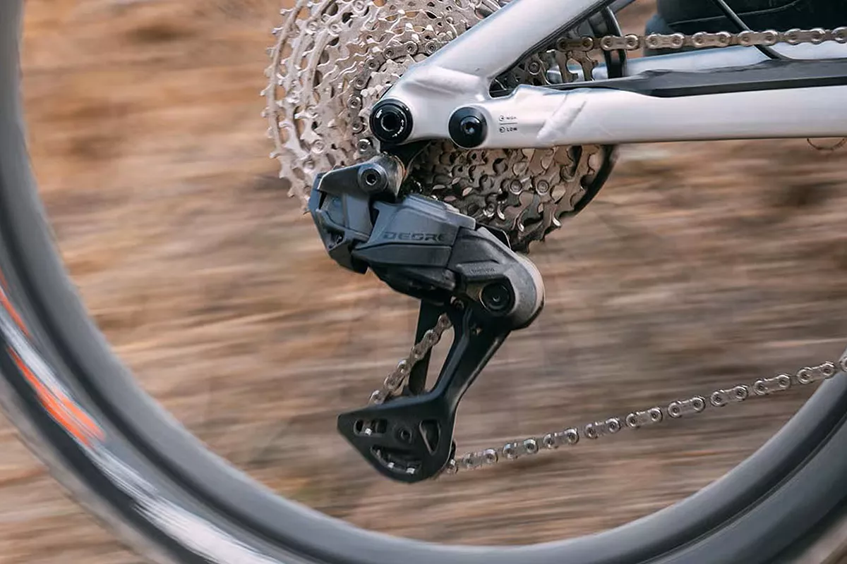 Guía de grupos electrónicos en MTB: SRAM X0 y GX AXS frente a Shimano XT y Deore Di2