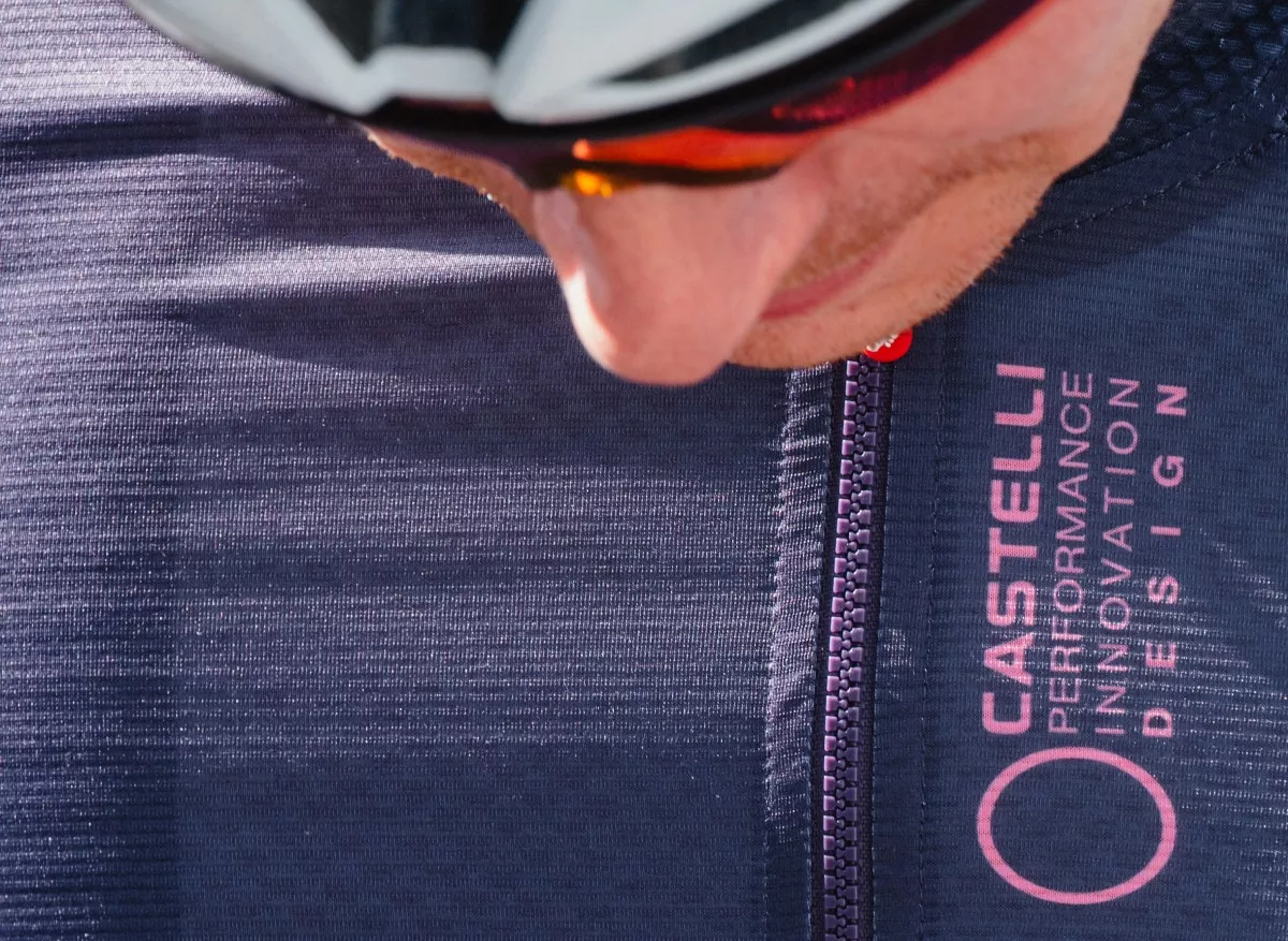 Castelli inaugura su colección Transition con la renovación del maillot Corretto LS