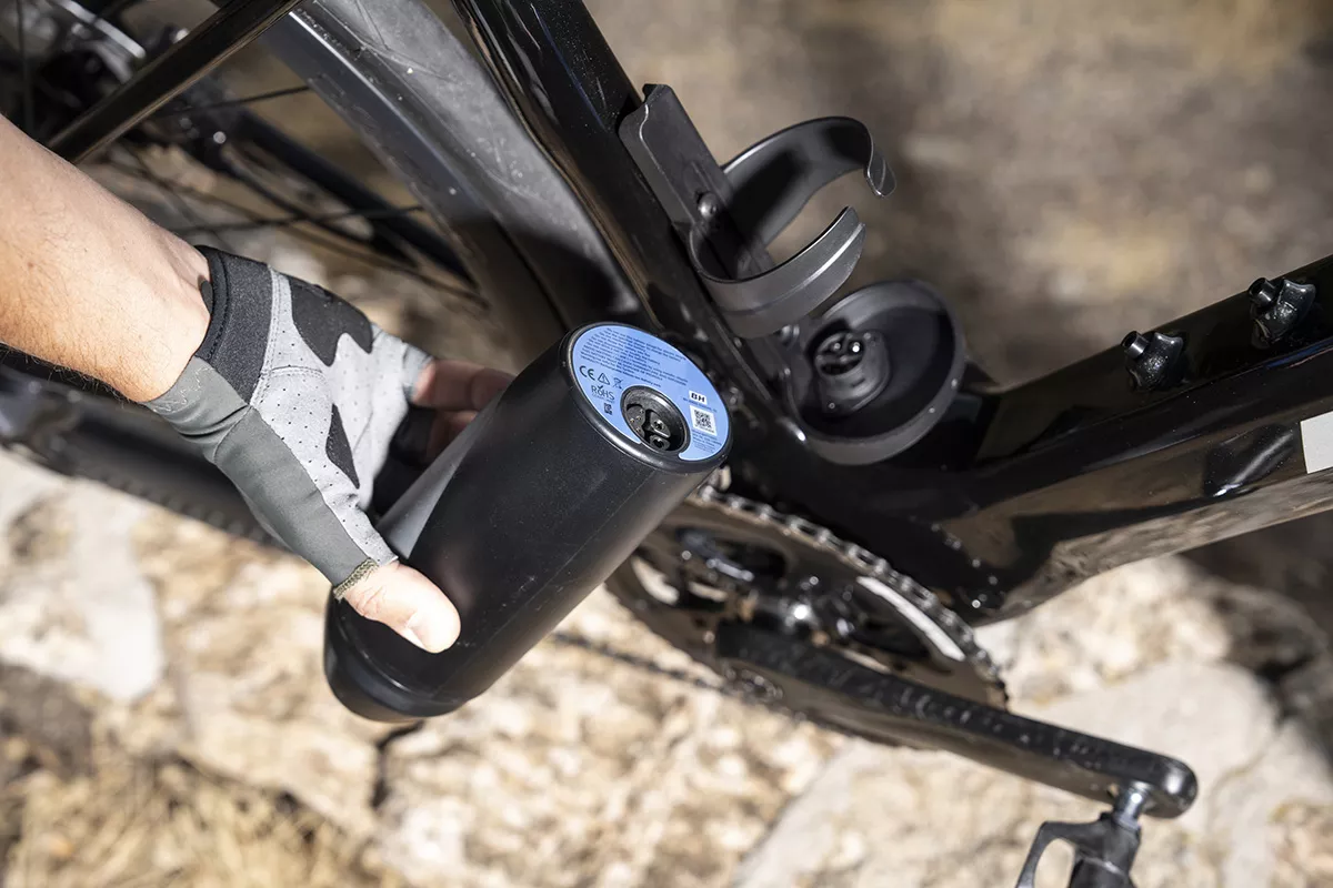 La nueva BH iRS1, con motor SEG BLM, marca una nueva generación de ebikes de carretera