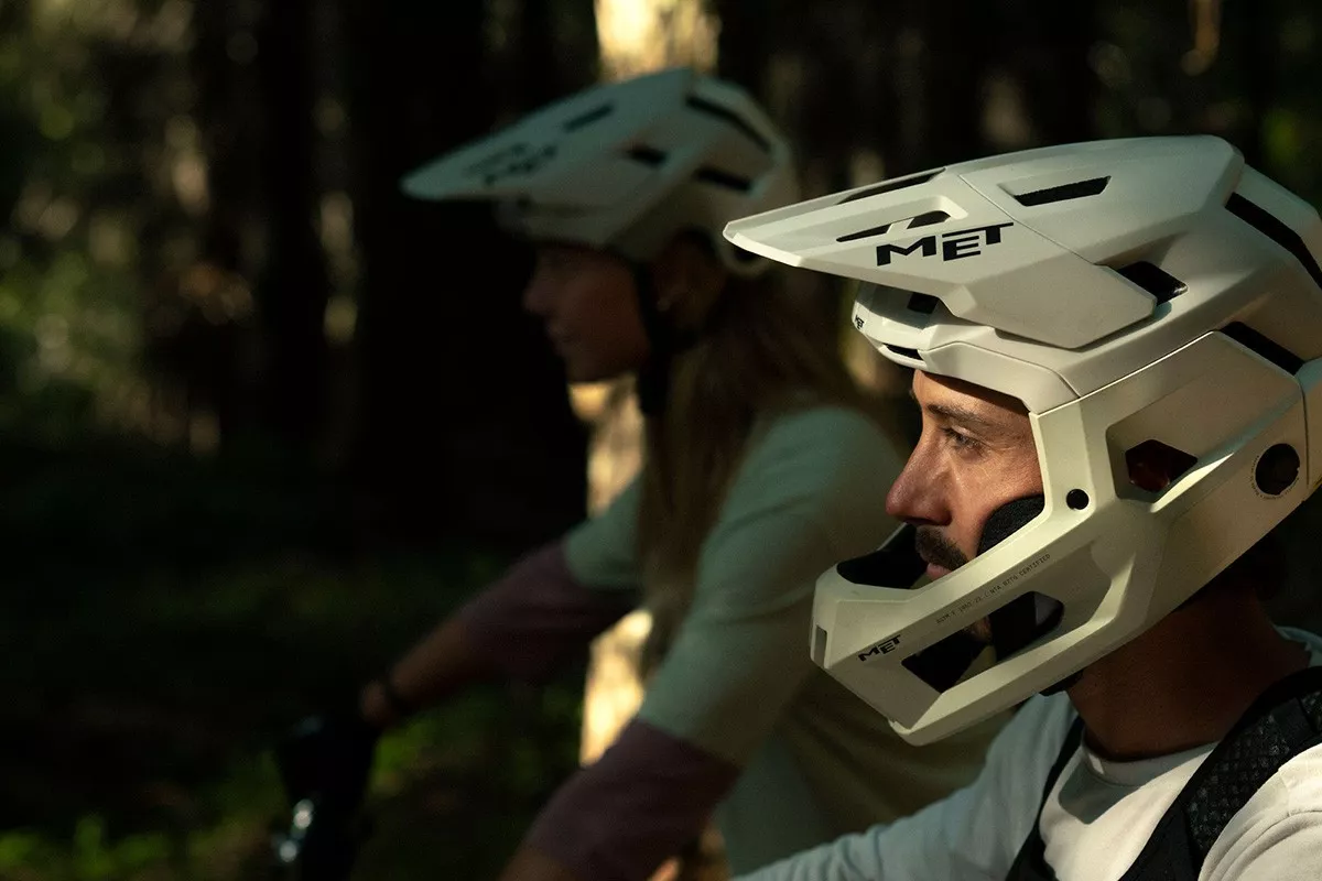 Comprar un casco de MTB ¿En qué te debes fijar y cómo probarlo antes de comprar?