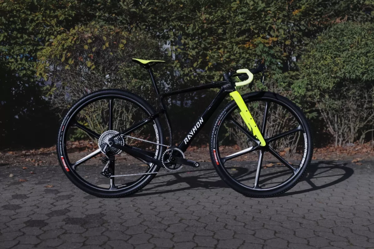 Raymon presenta un prototipo gravel en 32’’ que llegará a las tiendas en 2027
