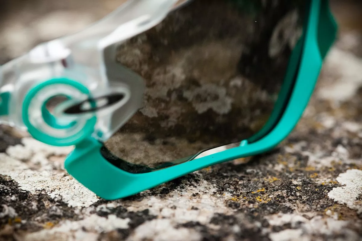 Oakley Jawbreaker Crystal POP W/Black Iridium