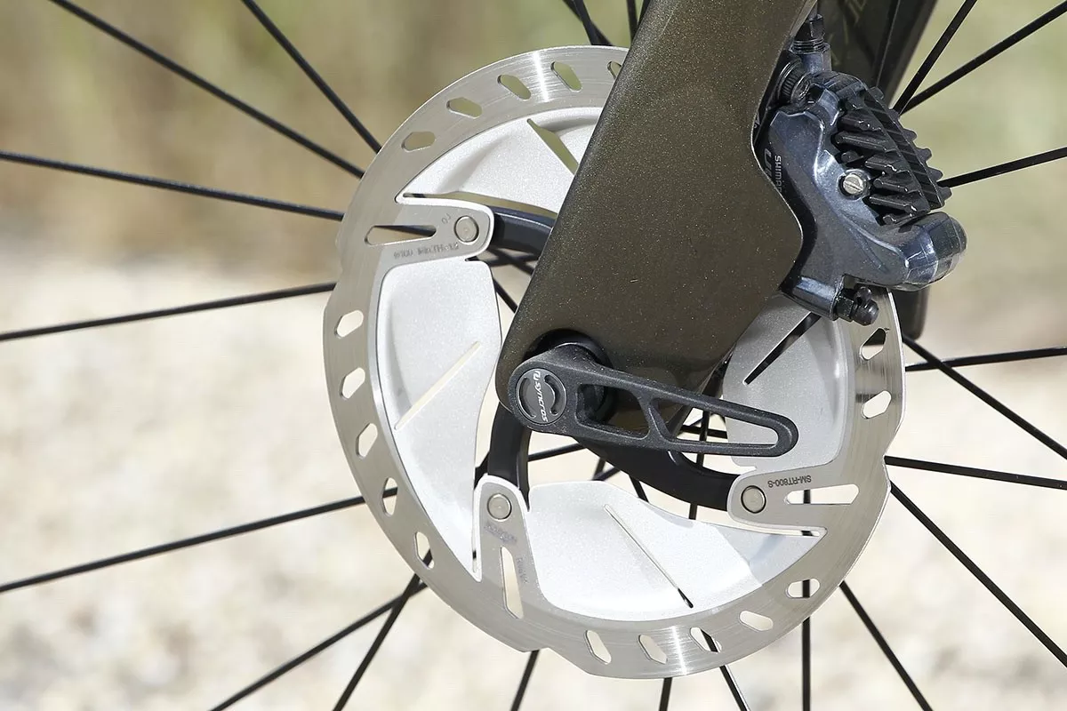 Frenos Shimano Ultegra R8070 con discos de 160 mm