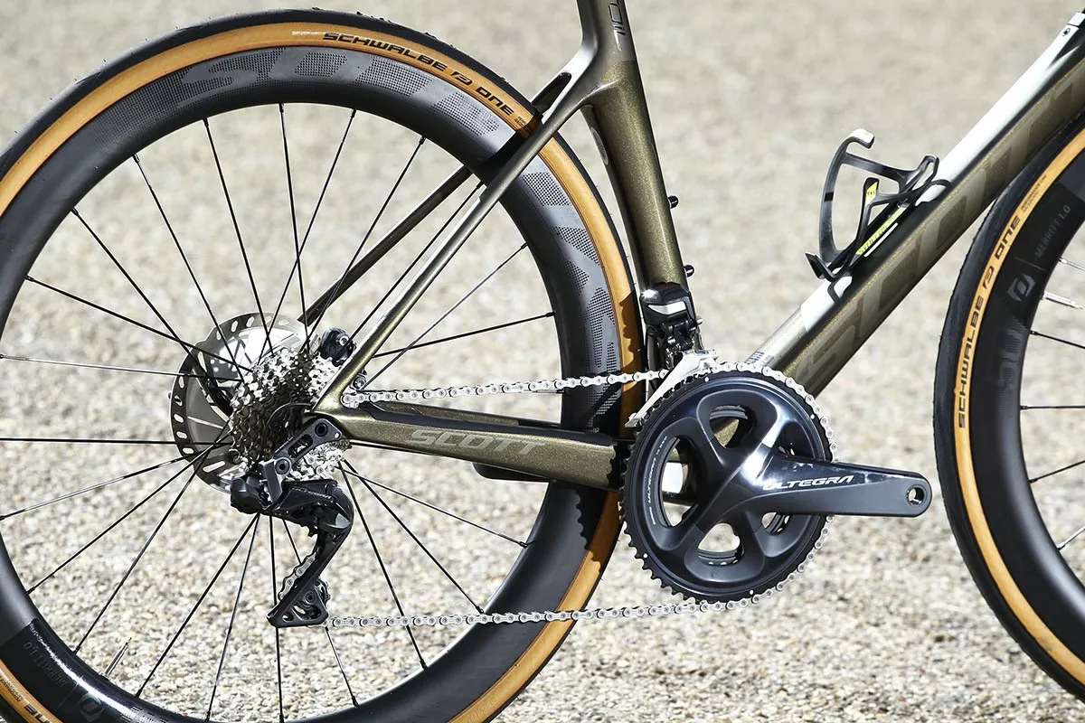 Shimano Ultegra Di2 52/36 y 11-30